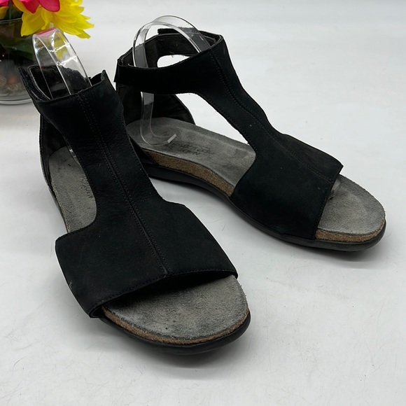 Naot Shoes - NAOT Black Suede Sanal Size 40. BSN2943B